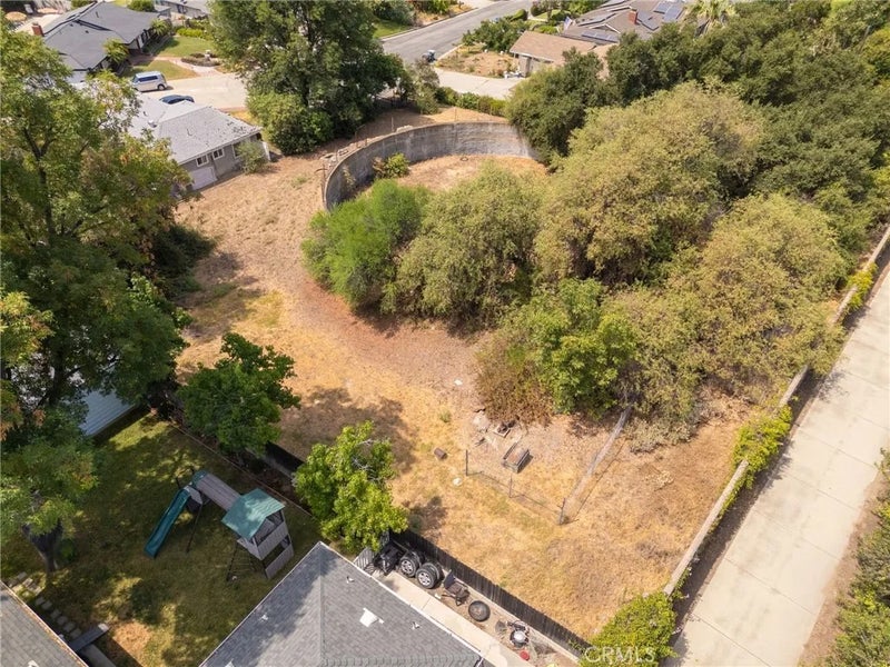 4053 N Towne