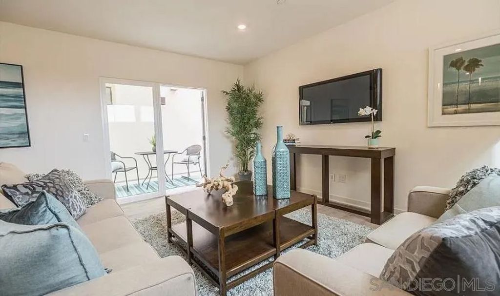 Photo of 3128 Canon St #103, San Diego, CA 92106 (MLS # 260001728)