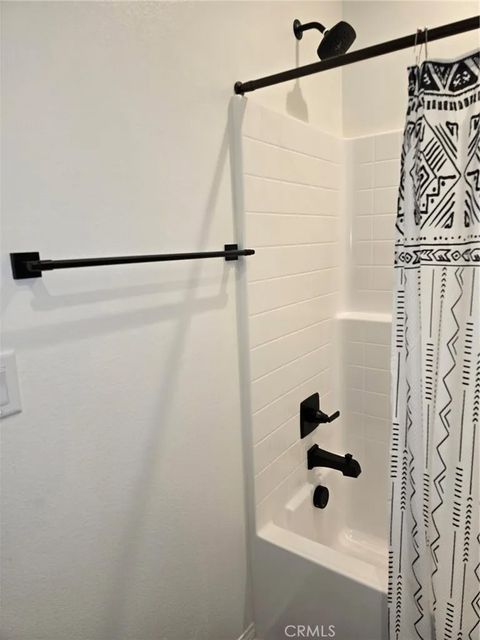 Tiny photo for 14196 Hercules St, Hesperia, CA 92345 (MLS # IV25250967)