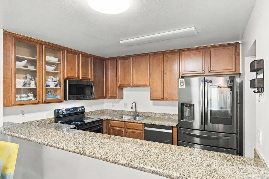 3030 Suncrest Drive 106