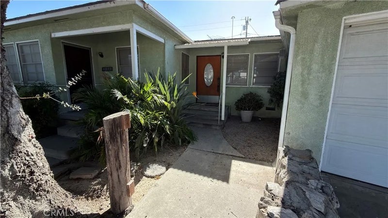 5834 Coldbrook