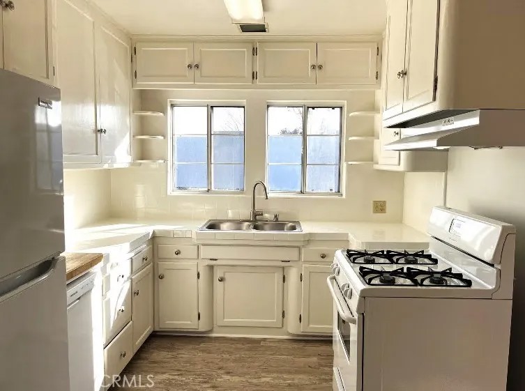 236 S Helberta