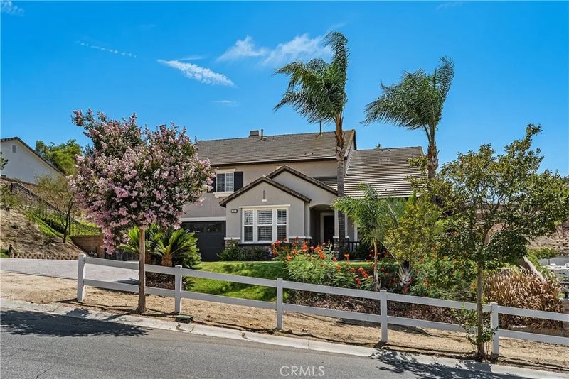 2830 Crestview Drive