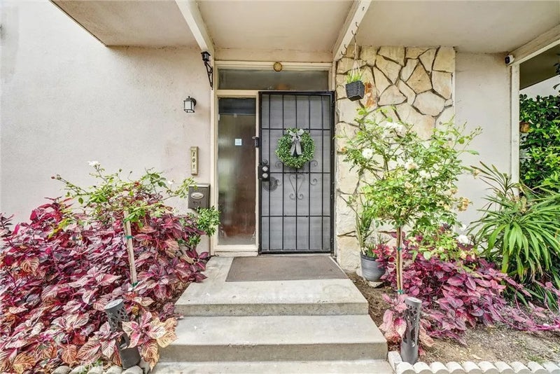 10761 Magnolia Avenue 101
