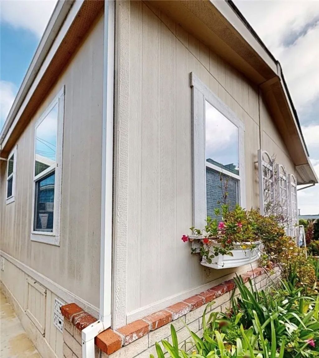 Photo of 1660 Whittier Ave #17, Costa Mesa, CA 92627 (MLS # PW26010477)