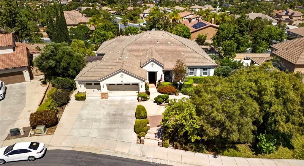 Photo of 16375 Ory CIR, Riverside, CA 92503 (MLS # CV26115634)