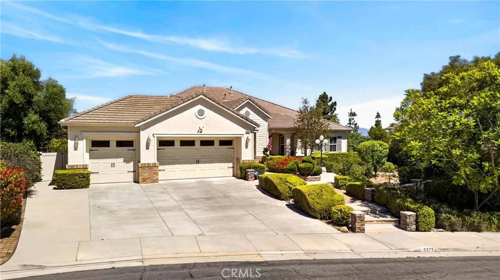 Photo of 16375 Ory CIR, Riverside, CA 92503 (MLS # CV26115634)