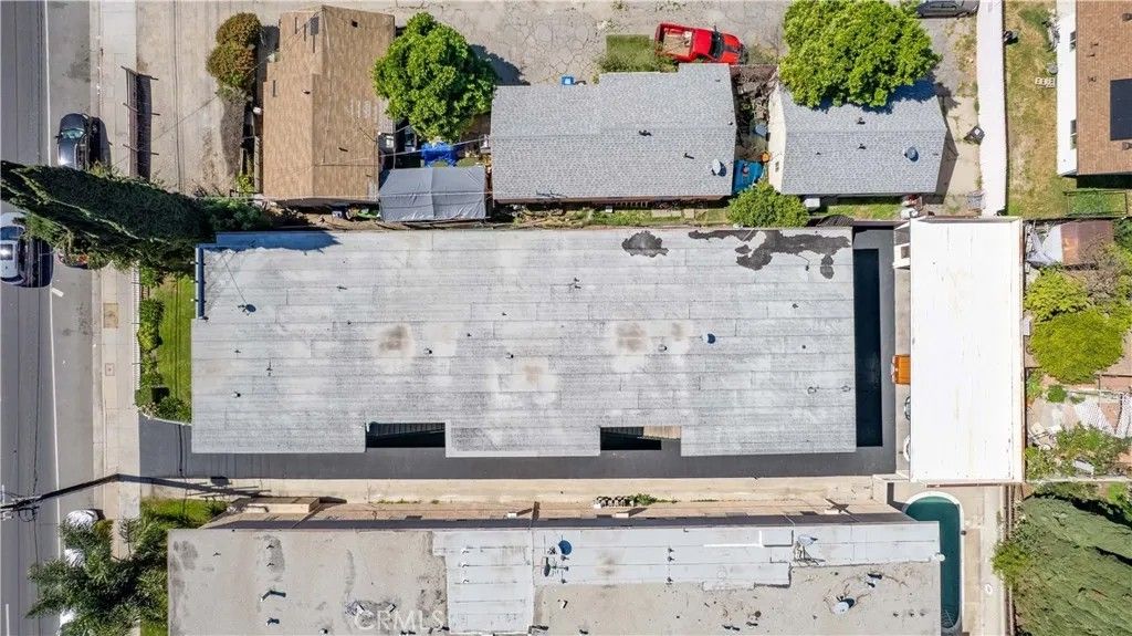 Photo of 15919 Vanowen Street, Van Nuys, CA 91406 (MLS # SR26064384)