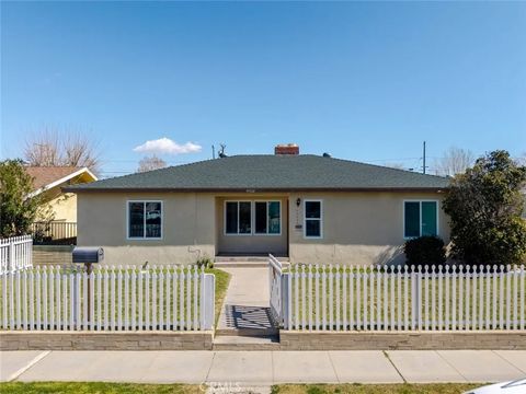Photo of 44632 Fern Avenue, Lancaster, CA 93534 (MLS # SR26049448)