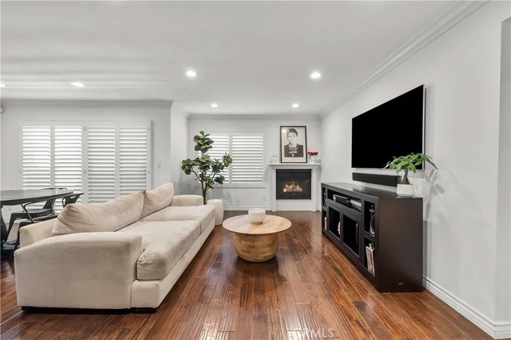 Photo of 4211 Arch #103, Studio City, CA 91604 (MLS # GD26012977)