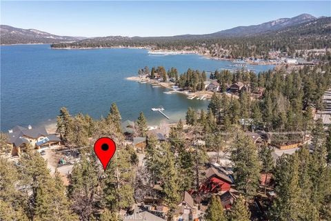 Photo of 40177 Lakeview Dr, Big Bear Lake, CA 92315 (MLS # IG26046337)