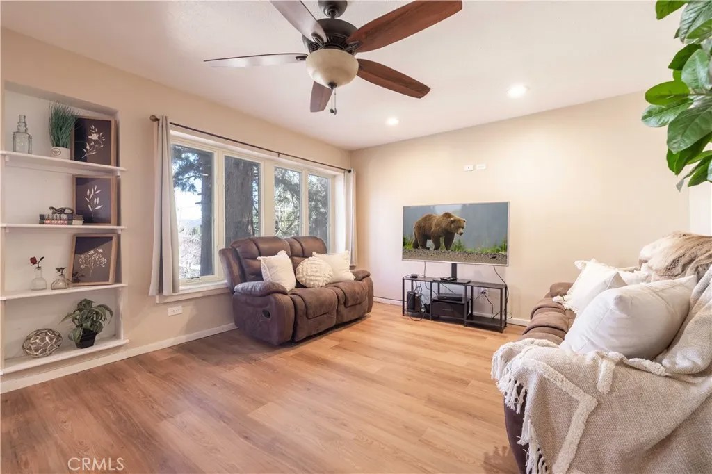 40177 Lakeview