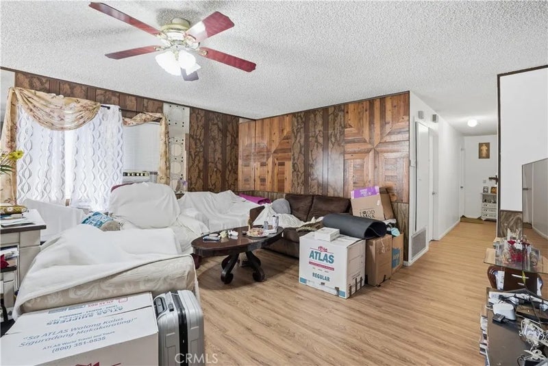 5943 Benner