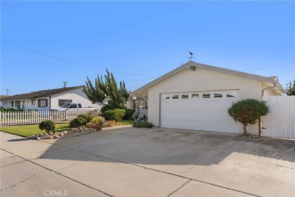 Photo of 1884 Teakwood Dr, Santa Maria, CA 93455 (MLS # PI26017849)