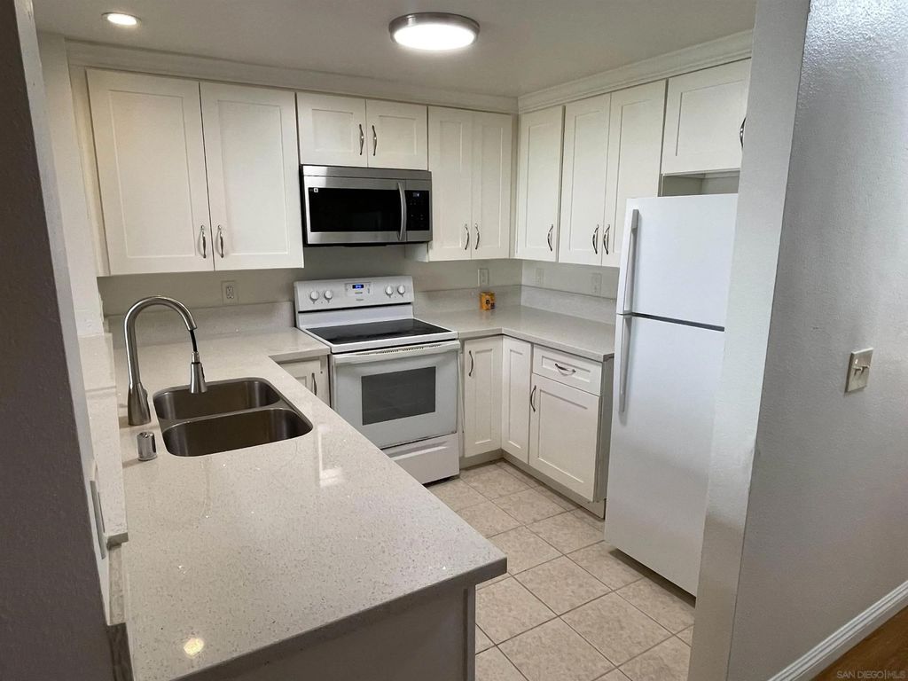 Photo of 4013 Oakcrest Dr #3, San Diego, CA 92105 (MLS # 250040696)