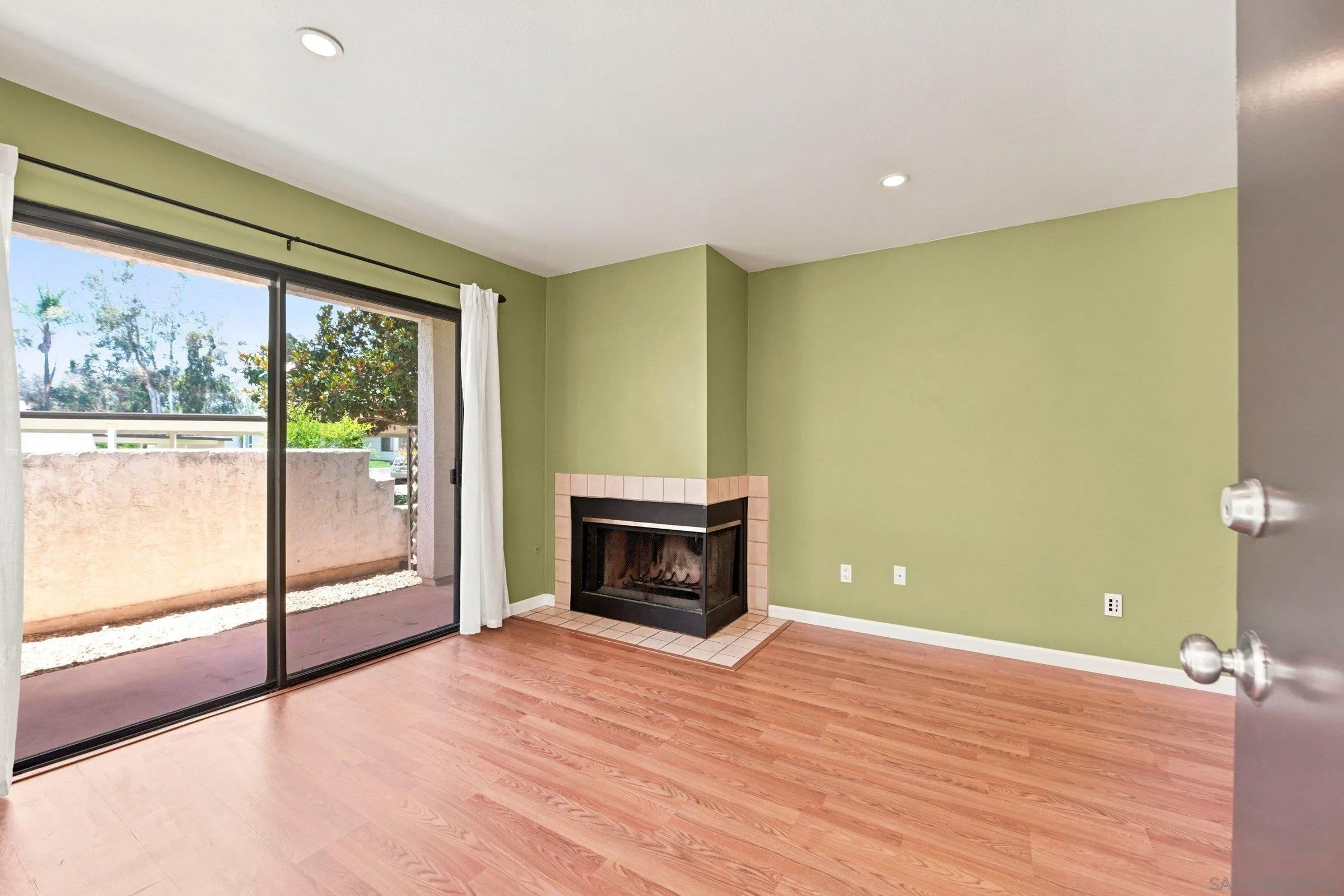 2425 Cranston Drive #10