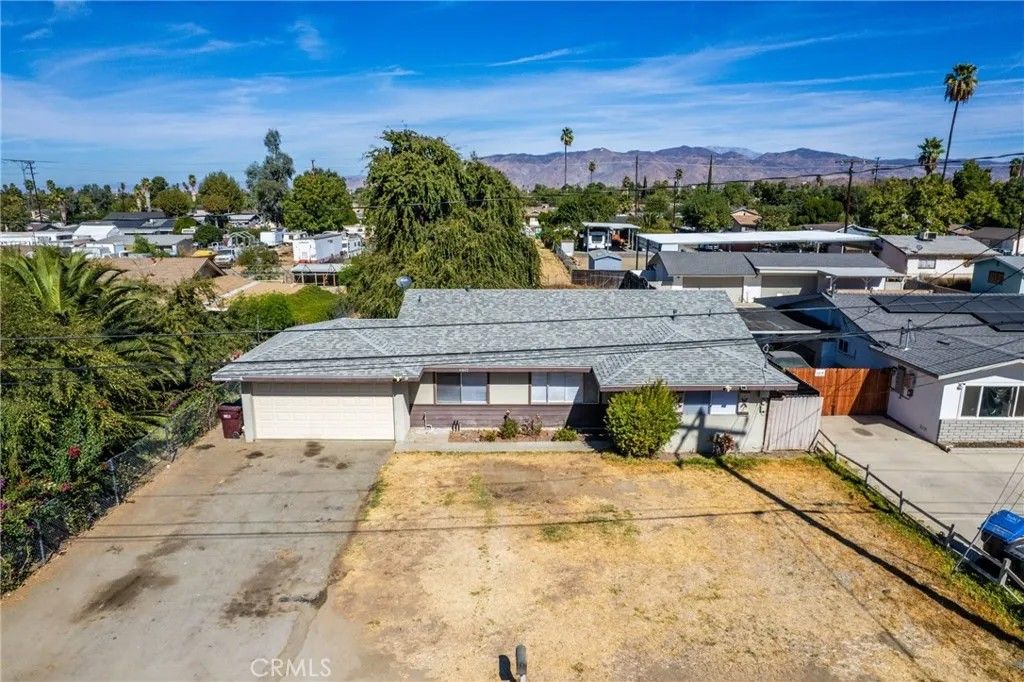 Photo of 40602 Shellie Lane, Hemet, CA 92544 (MLS # CV25270949)