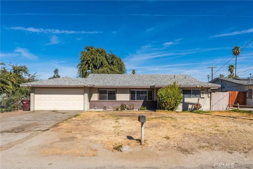 Photo of 40602 Shellie Lane, Hemet, CA 92544 (MLS # CV25270949)