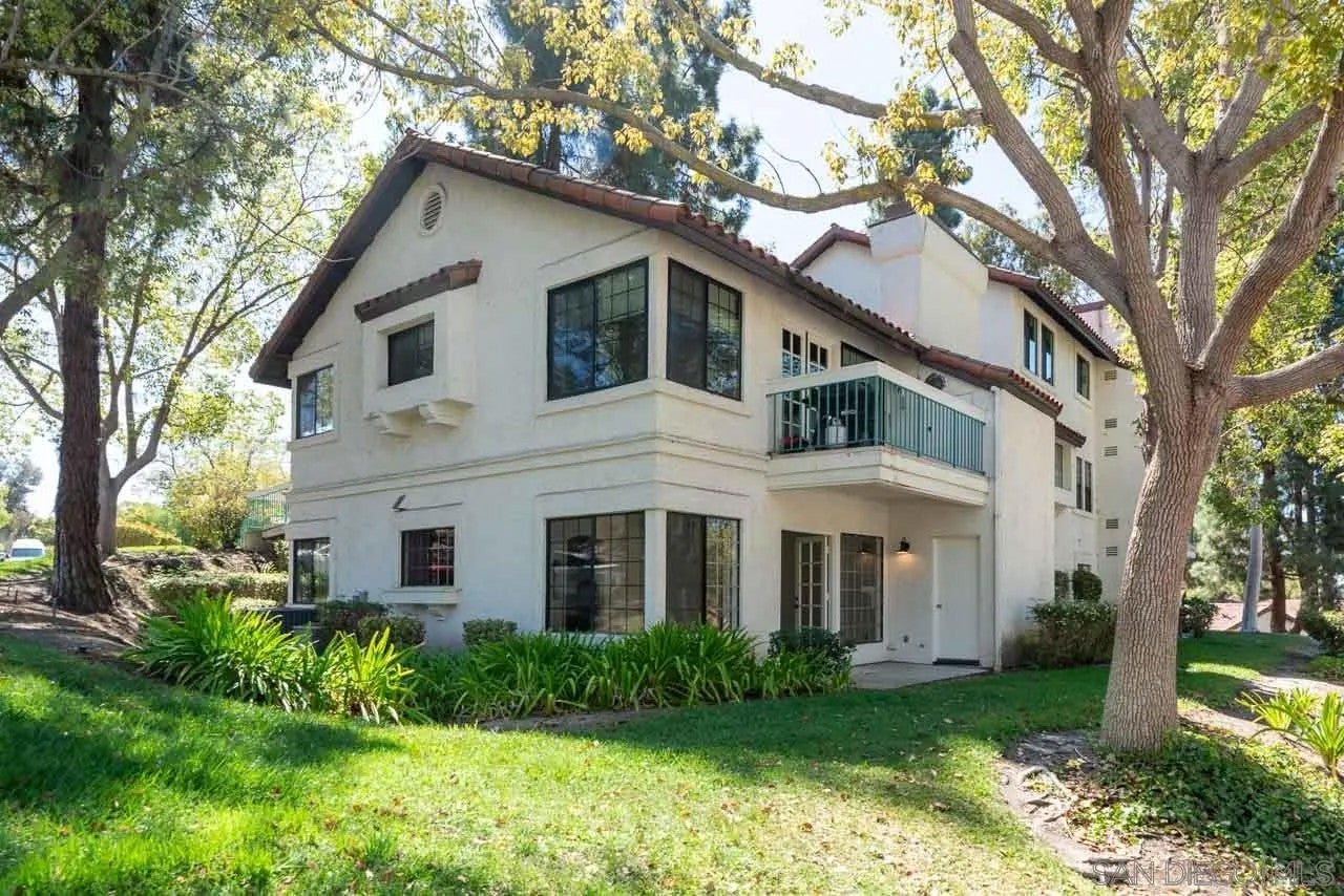 16238 Avenida Venusto A