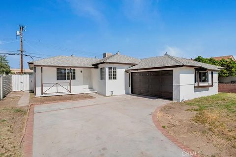 12536 Debell Pacoima CA 91331