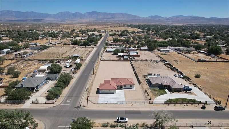 10658 East Avenue R10