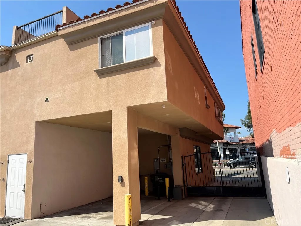 1016 S Gaffey