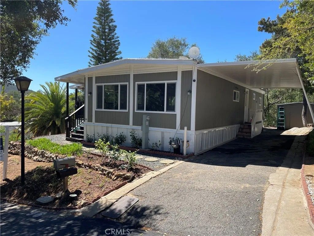 Photo of 4747 Oak Crest #96, Fallbrook, CA 92028 (MLS # SW26072102)