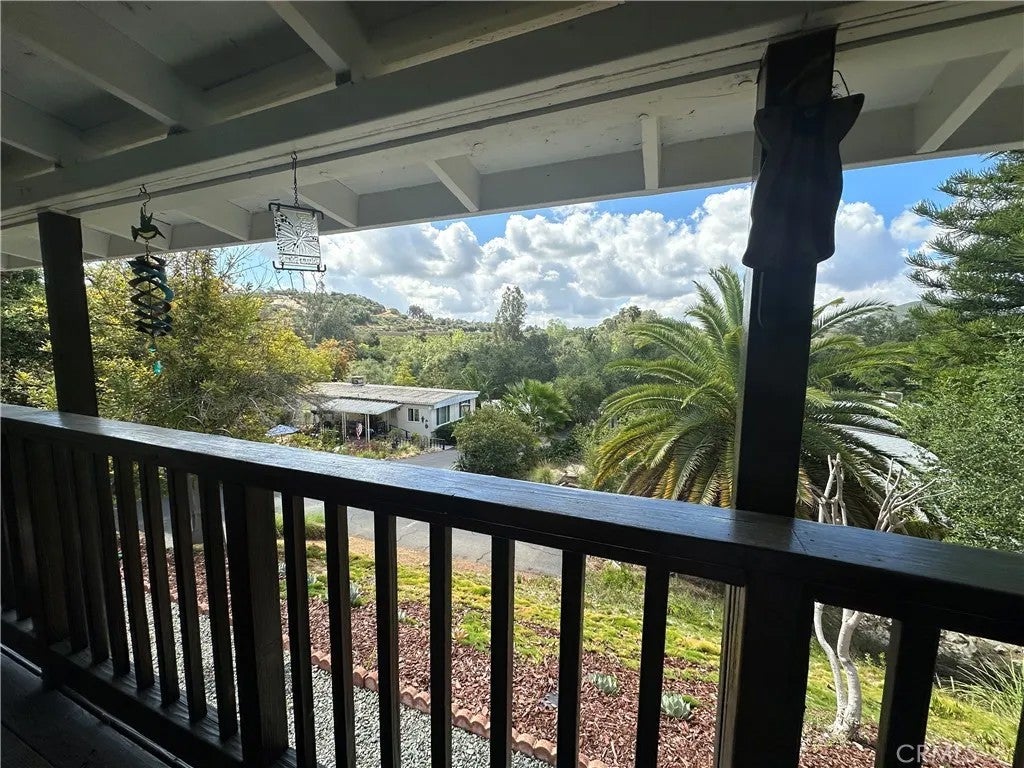 Photo of 4747 Oak Crest #96, Fallbrook, CA 92028 (MLS # SW26072102)
