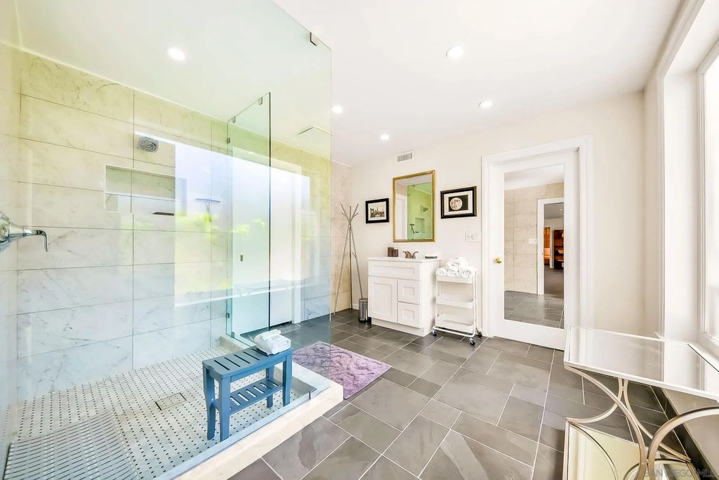 Photo of 1380 Park #1/2, La Jolla, CA 92037 (MLS # 260010002)