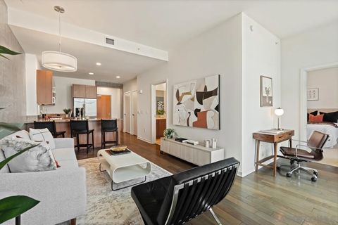 Tiny photo for 800 The Mark Ln #2103, San Diego, CA 92101 (MLS # 250041630)