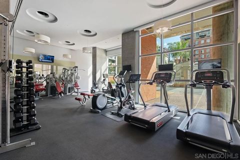 Tiny photo for 800 The Mark Ln #2103, San Diego, CA 92101 (MLS # 250041630)