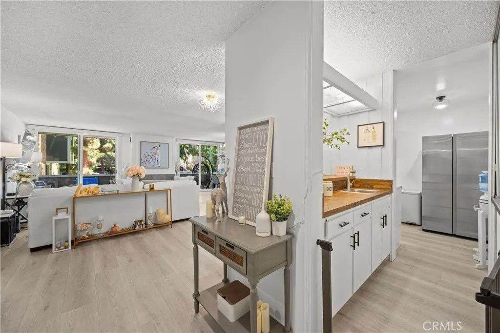 Photo of 6315 Green Valley #100, Culver City, CA 90230 (MLS # SB26015436)