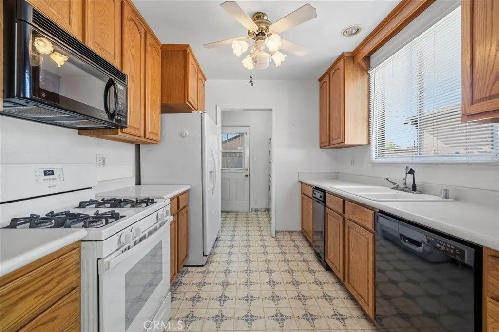 Photo of 2912 Yearling Street, Lakewood, CA 90712 (MLS # SR25266560)