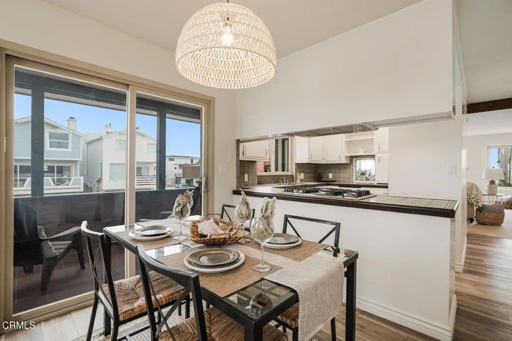 Photo of 3700 Ocean Drive, Oxnard, CA 93035 (MLS # V1-35577)