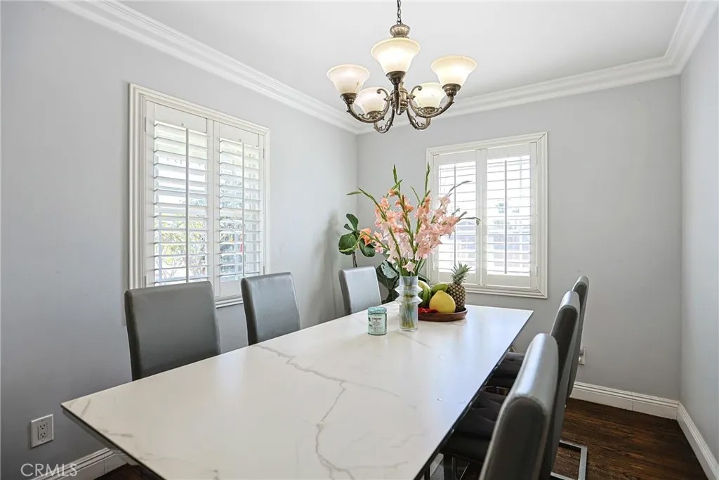 313 E 11th