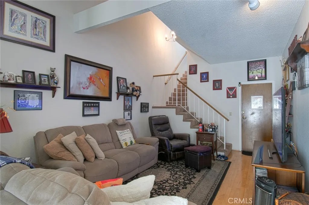 1042 Walnut Street D