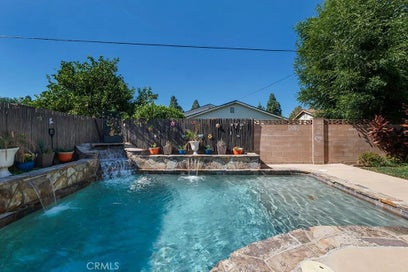 2091 Burrell Simi Valley CA 93063
