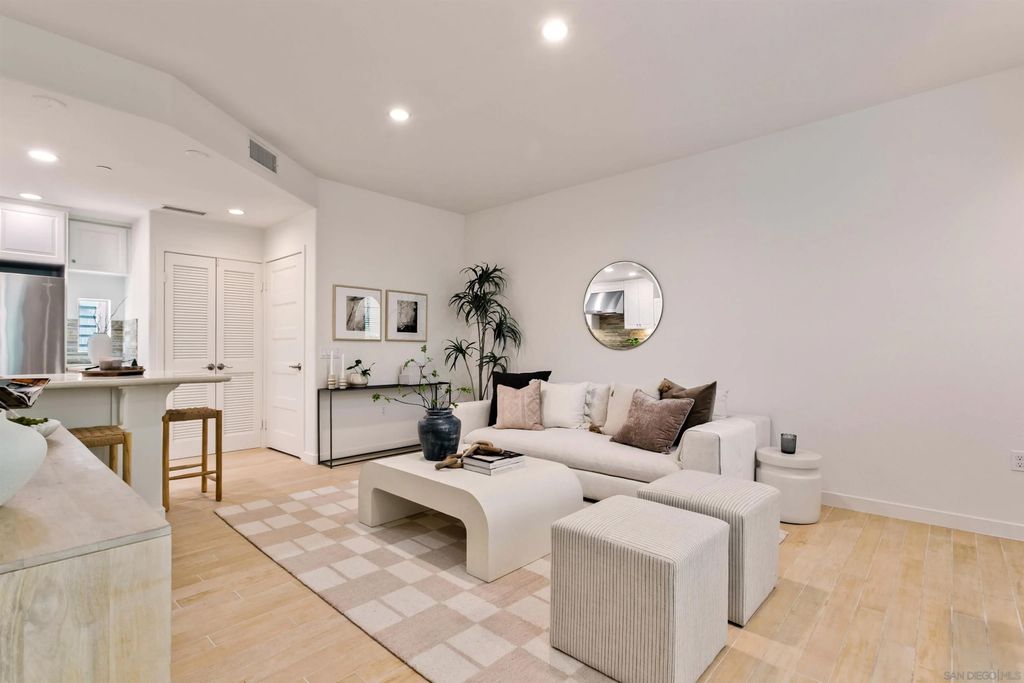 Photo of 1056 Pearl Street #14, La Jolla, CA 92037 (MLS # 260008115)