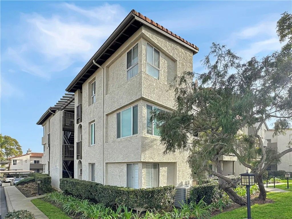 Photo of 56 Corniche Dr #J, Dana Point, CA 92629 (MLS # OC25279039)