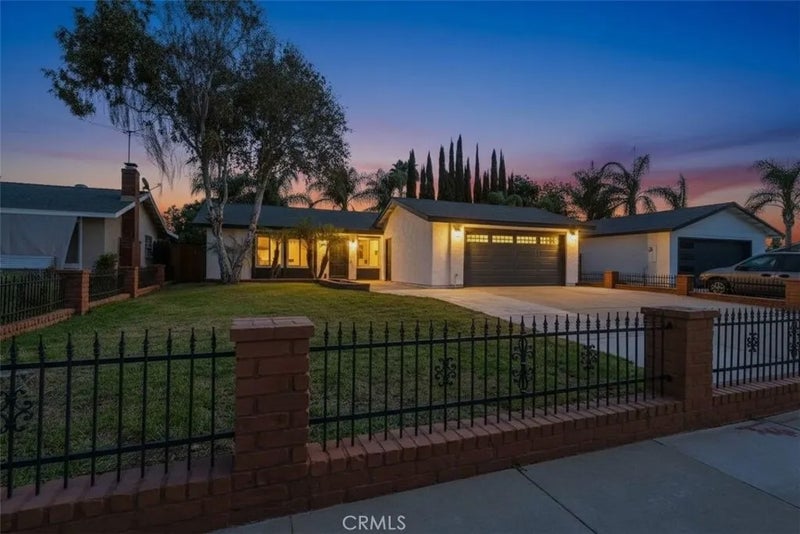 2863 S Cypress Point