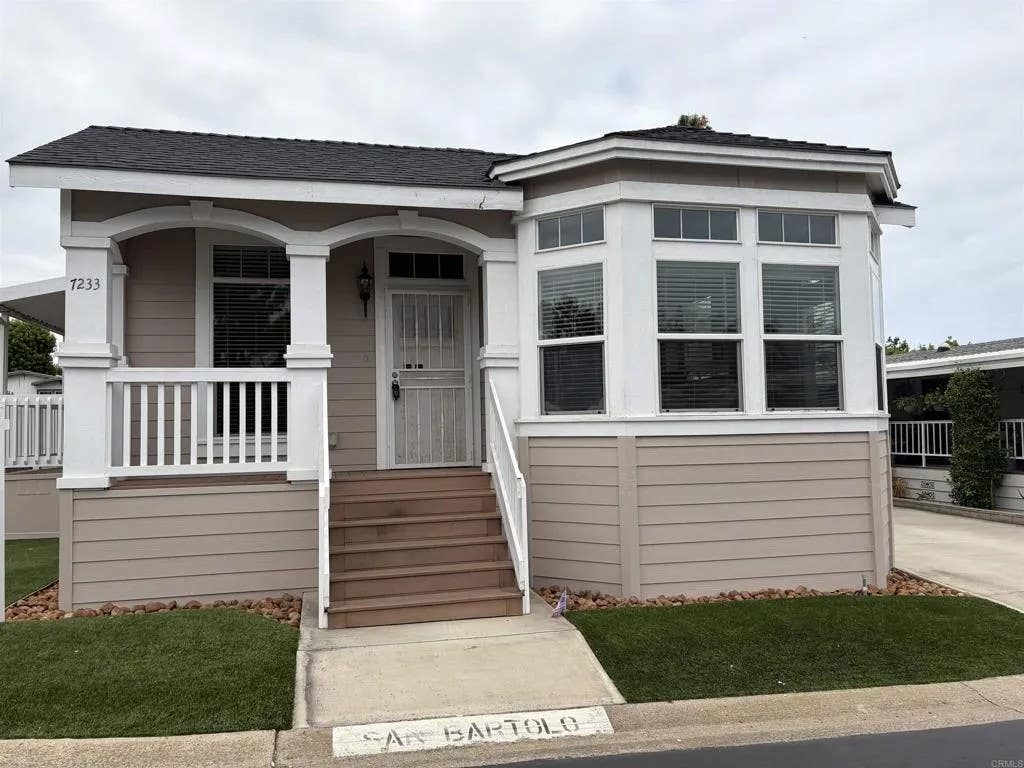 Photo of 7233 San Bartolo St #376, Carlsbad, CA 92011 (MLS # NDP2600497)