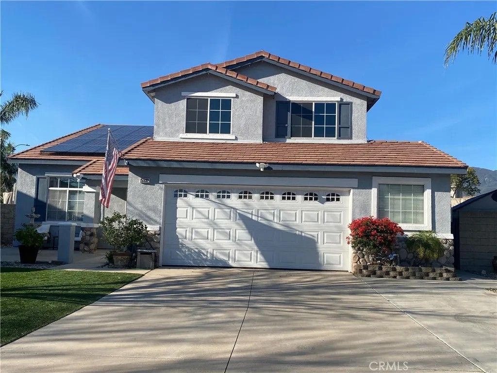 Photo of 15532 Skylark Avenue, Fontana, CA 92336 (MLS # CV26013329)