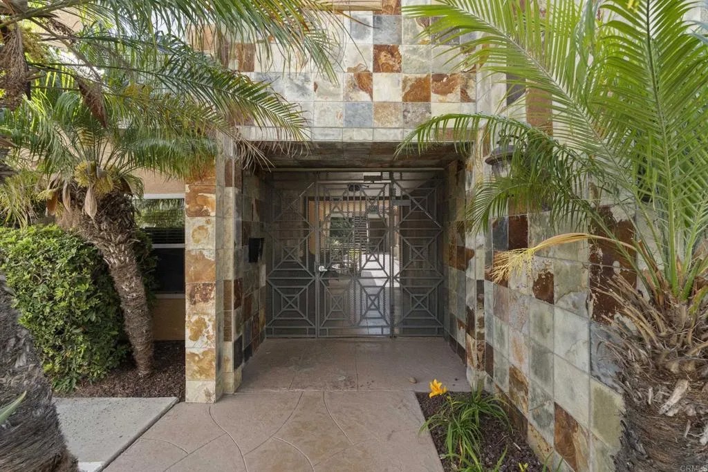 4548 Hawley Boulevard 2