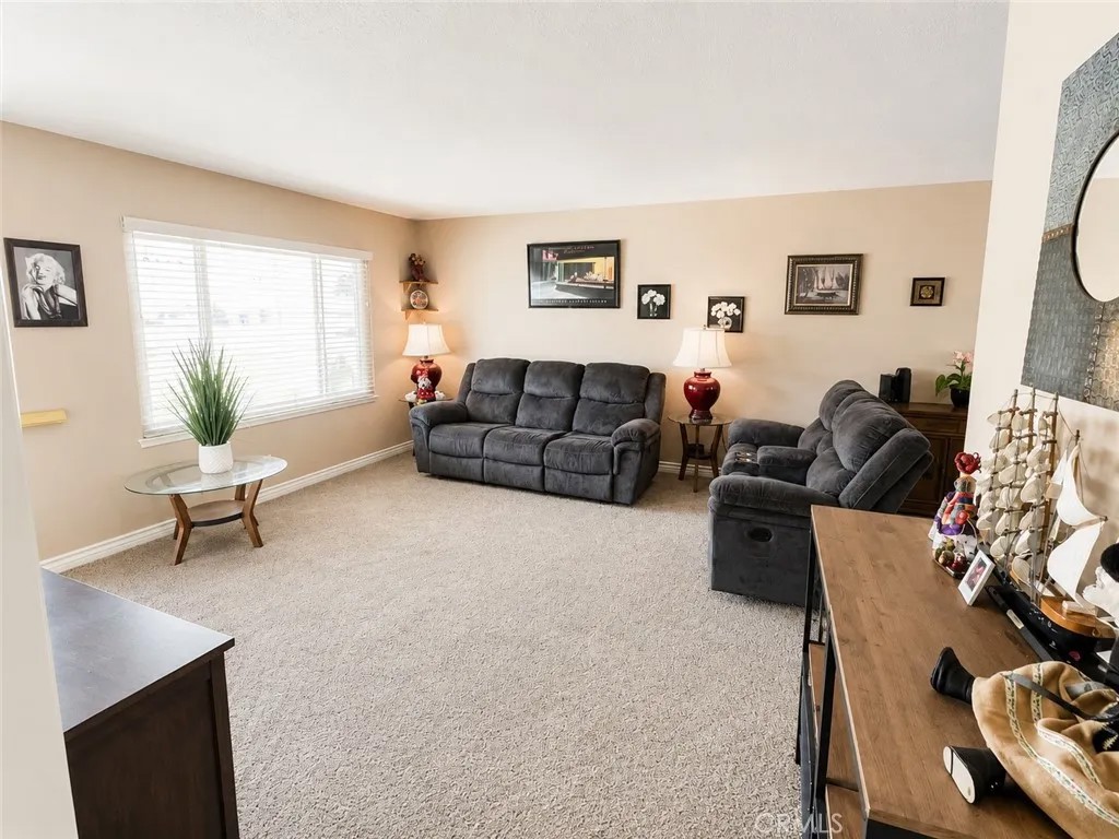 11934 Peach Tree