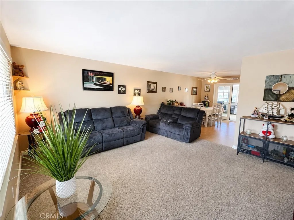 11934 Peach Tree