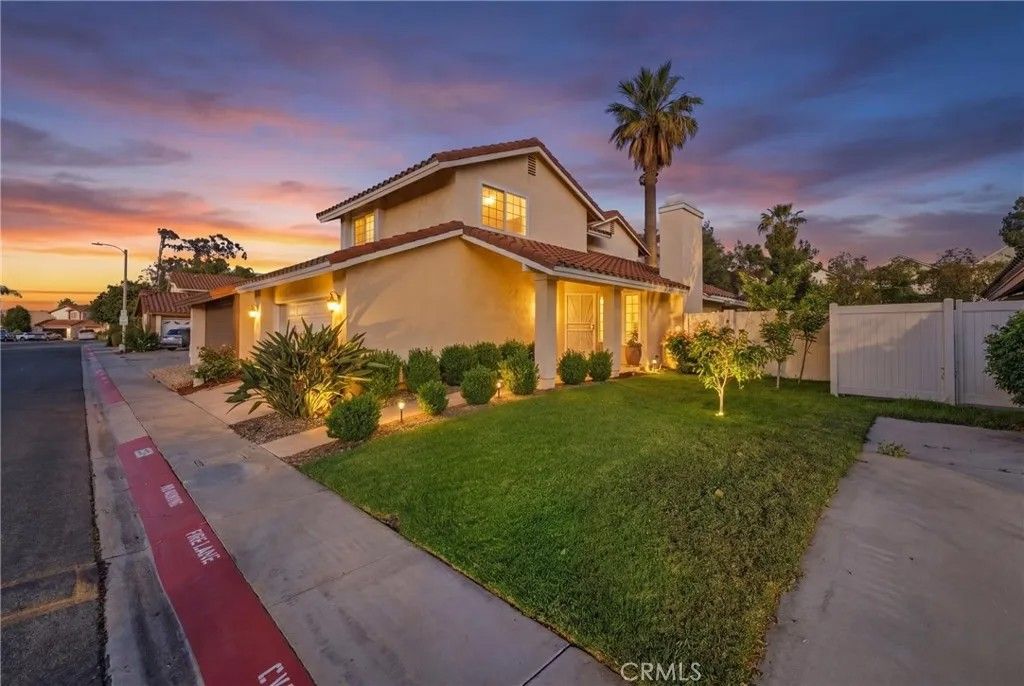 Photo of 2354 Fan Palm Dr, Corona, CA 92879 (MLS # SW26088321)