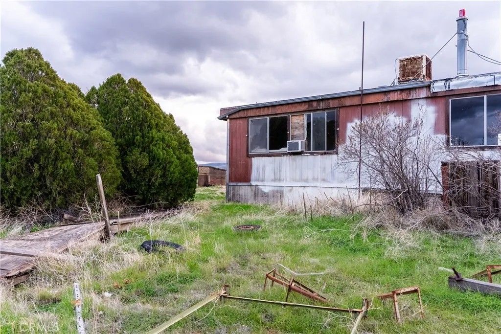 Photo of 50216 255th St, Lancaster, CA 93536 (MLS # SR26002632)