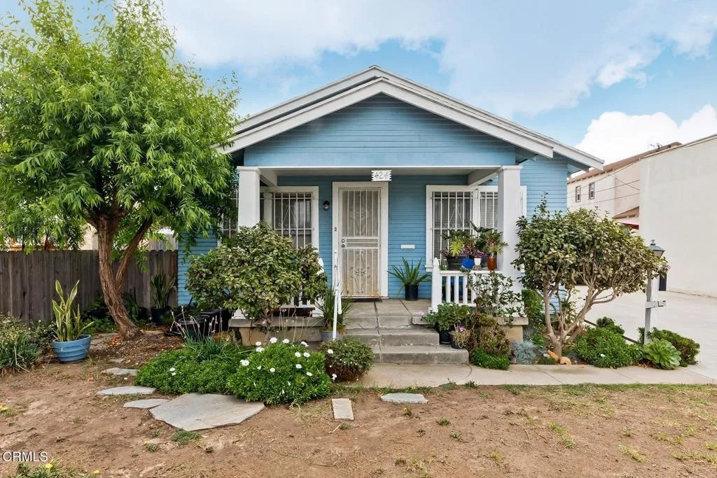 424 W Arbor Vitae Street