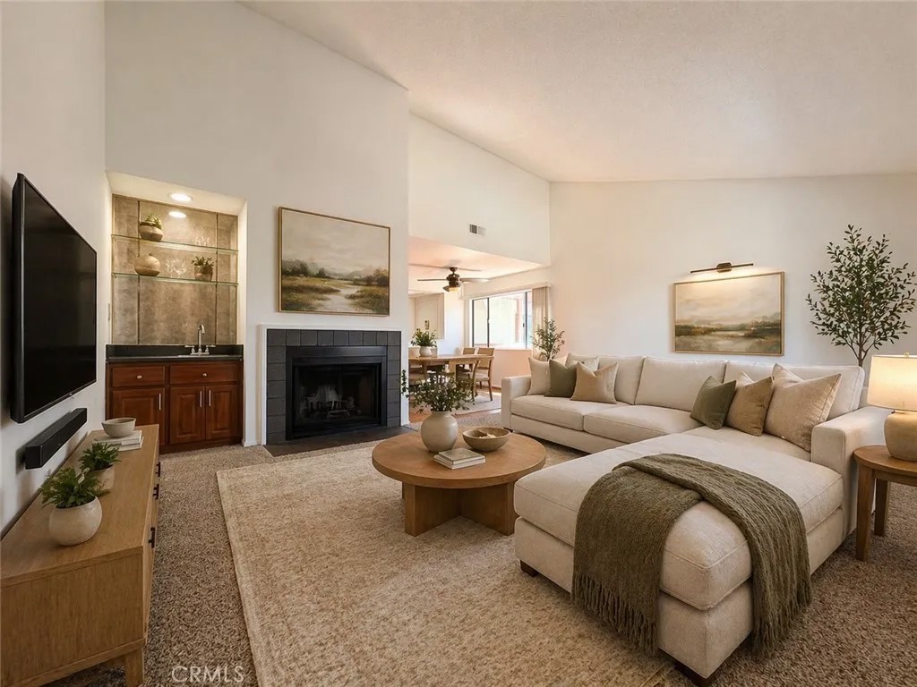 946 W 220th 218