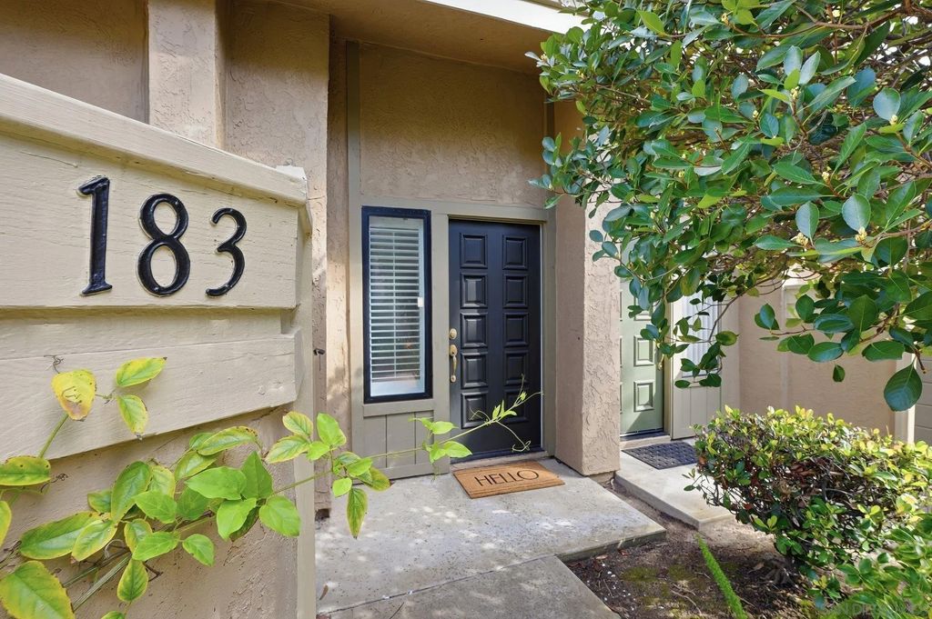 Photo of 3311 Caminito Eastbluff #183, La Jolla, CA 92037 (MLS # 260005410)